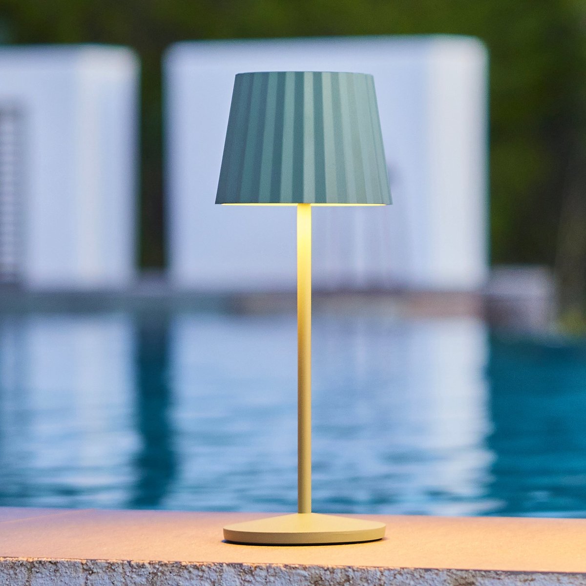 6 Lampe de table ABBY + Socle de charge vert, LUMISKY