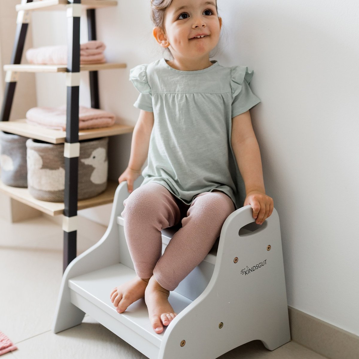 Marchepied enfant en bois gris clair, KINDSGUT