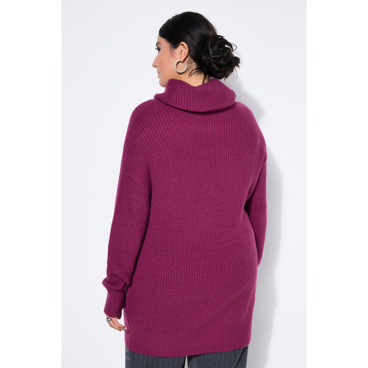 Pull tricoté oversize à col roulé mûres, STUDIO UNTOLD