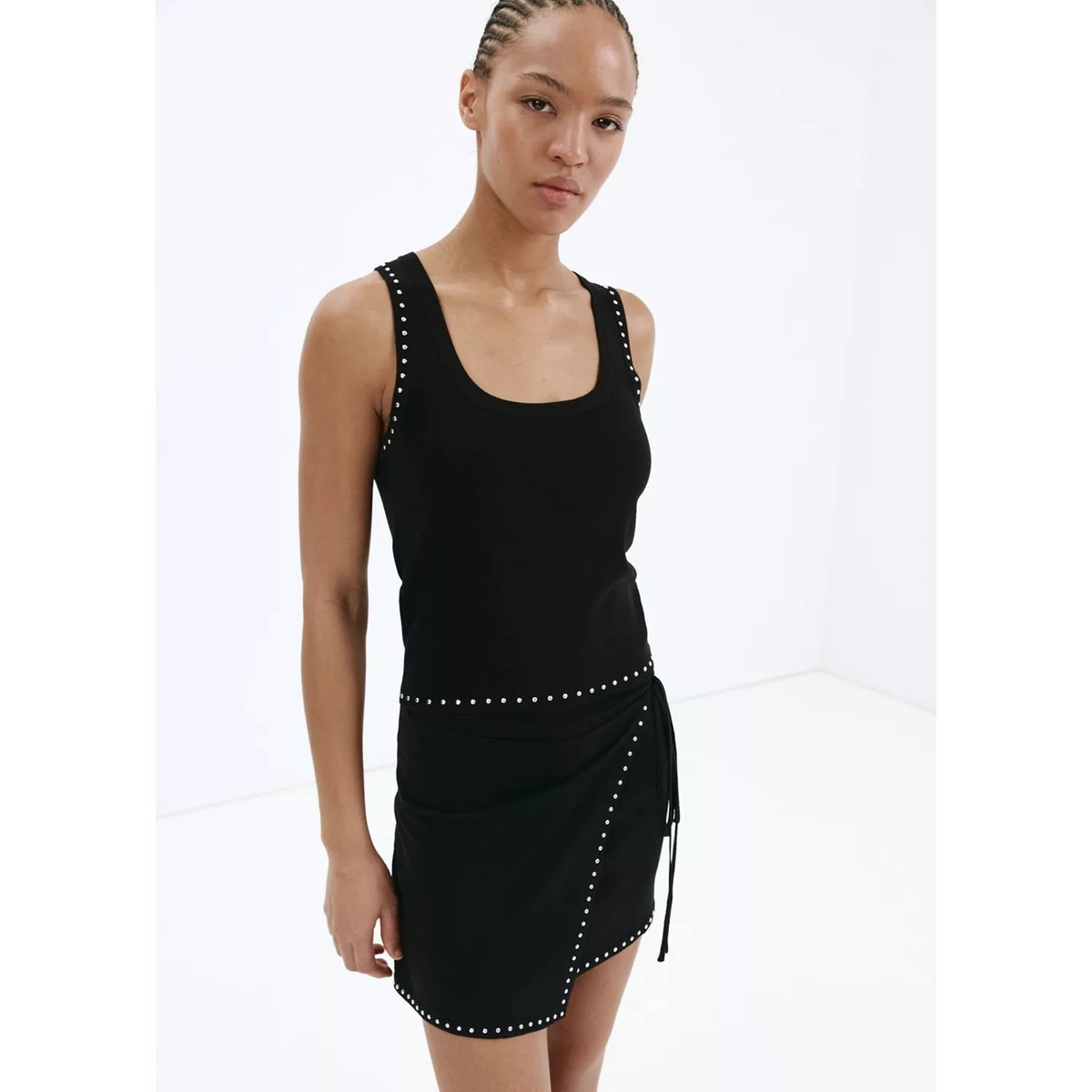 Top bretelles détail clous noir, MANGO