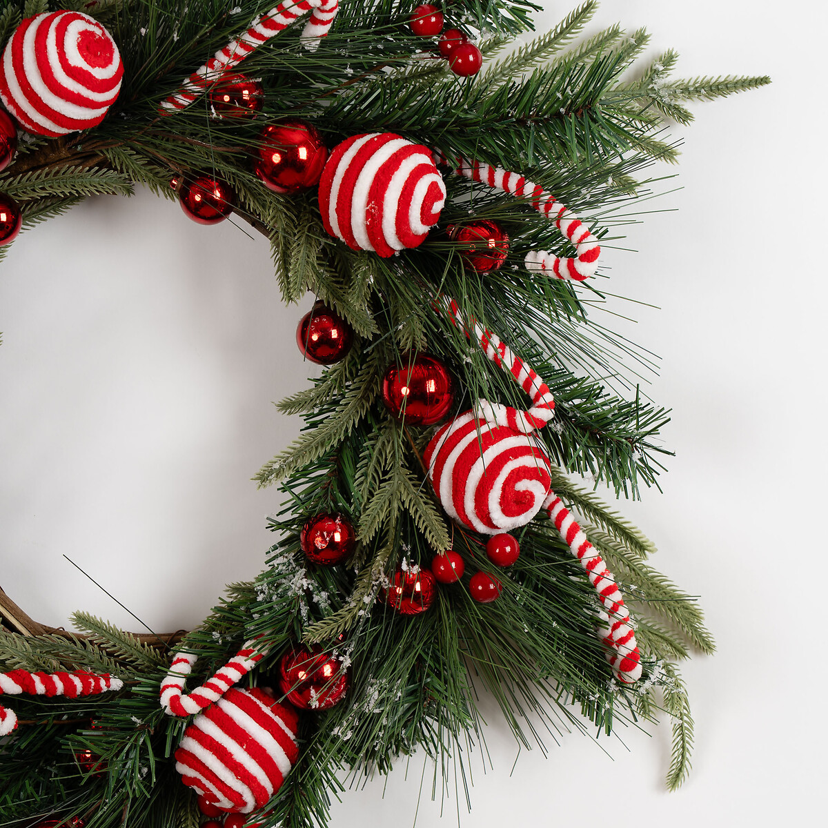 80cm Oversized Wreath with Red Velvet Bow green, SO'HOME
