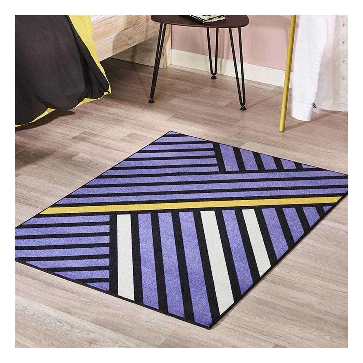 Tapis Chambre tissé en nylon motif géométrique TRIANGLO violet, UN AMOUR DE TAPIS