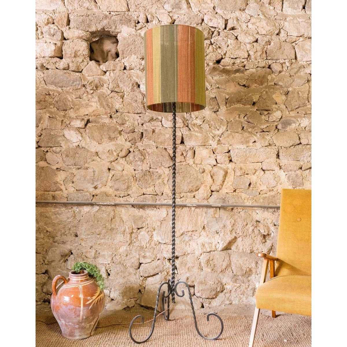 Lampadaire en fer et laine Julien N°406 - Bon état noir, DEBONGOUT
