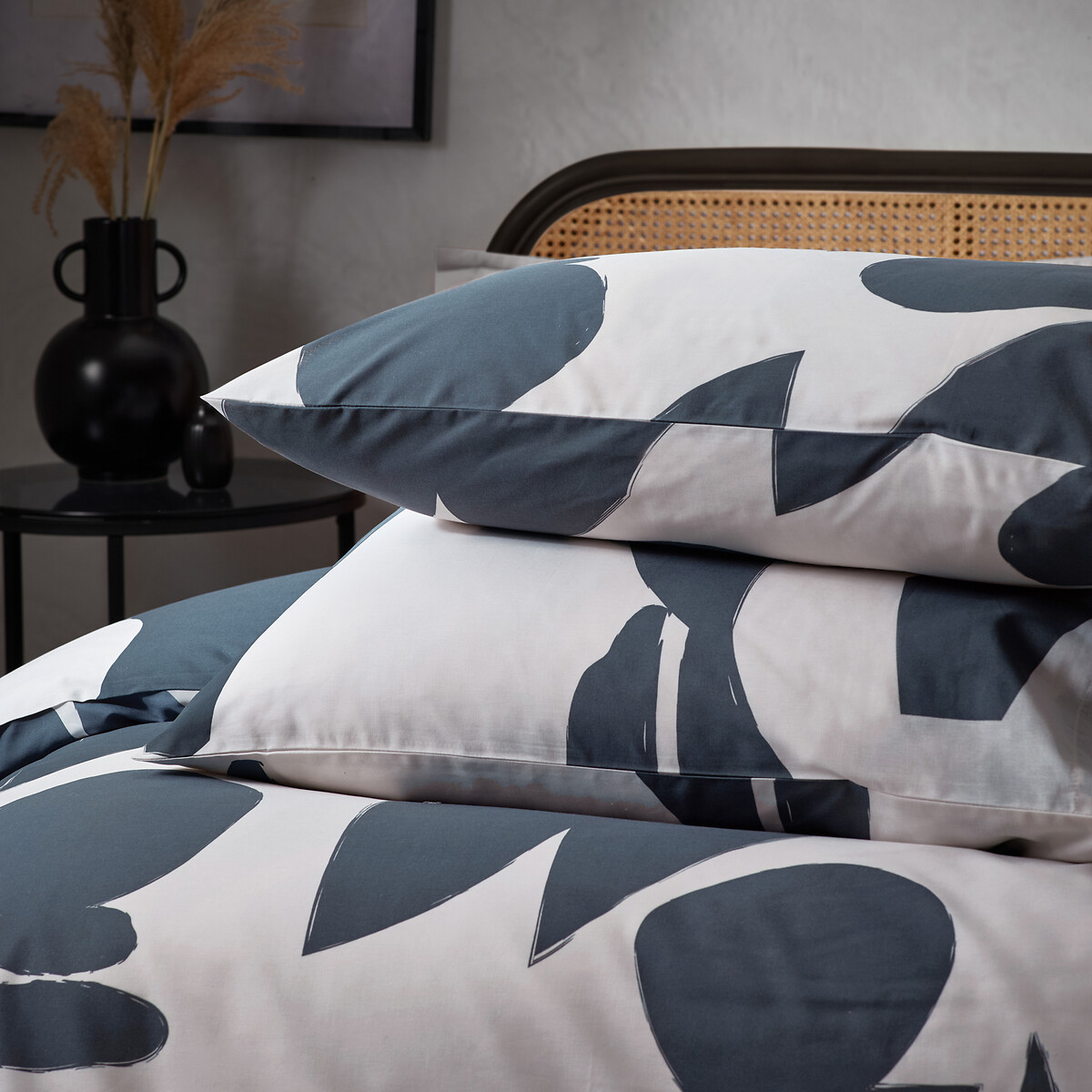 Meta Abstract Cotton Mix Duvet Cover and Pillowcase Set indigo dusk, HÖEM