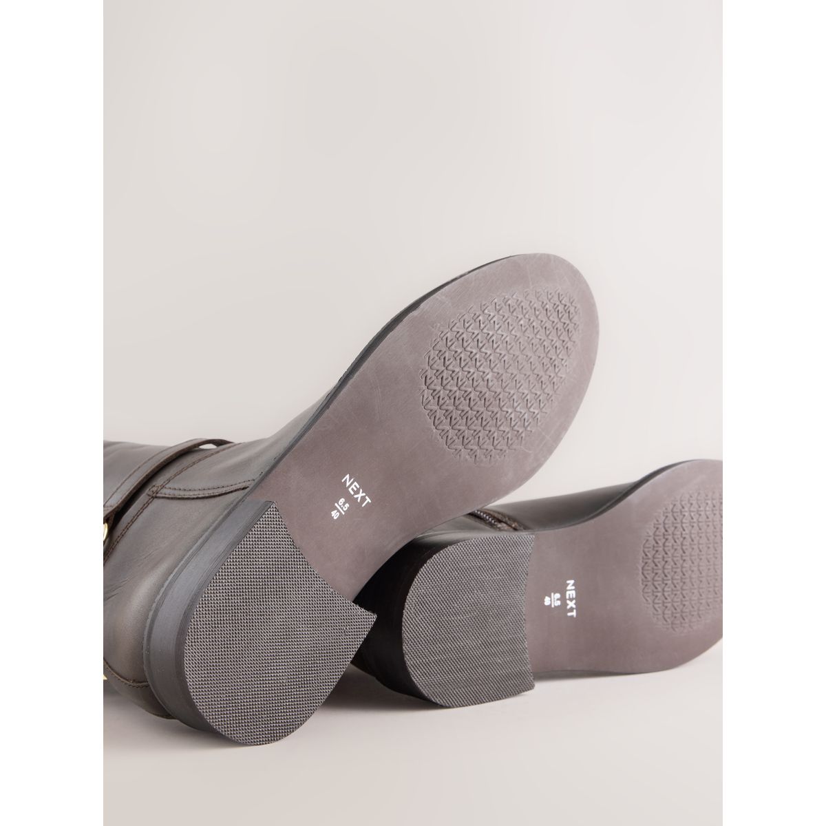 Eq03 nouveau a/h 2026 marron chocolat, NEXT