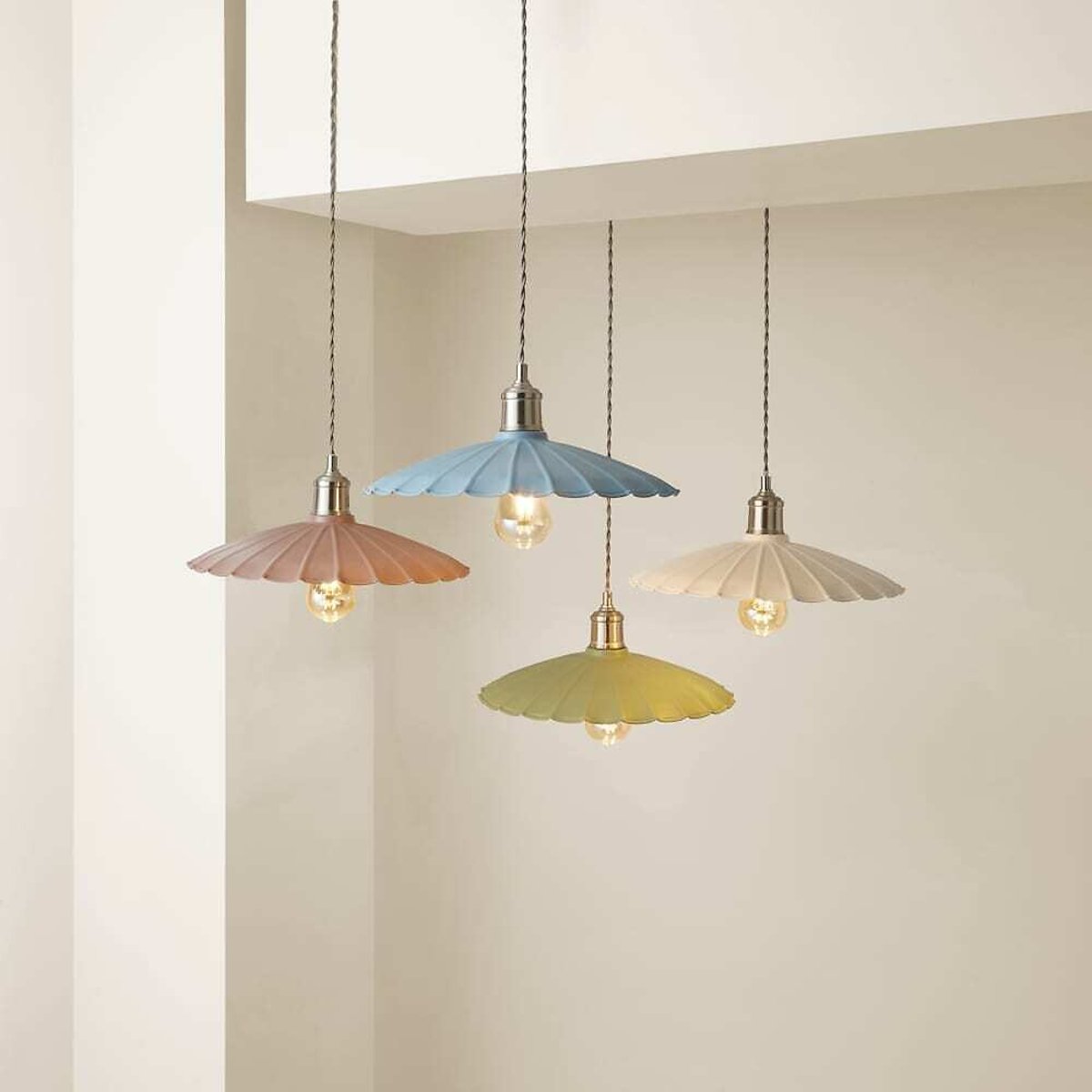 Horton Scallop Pendant Light blue, SO'HOME