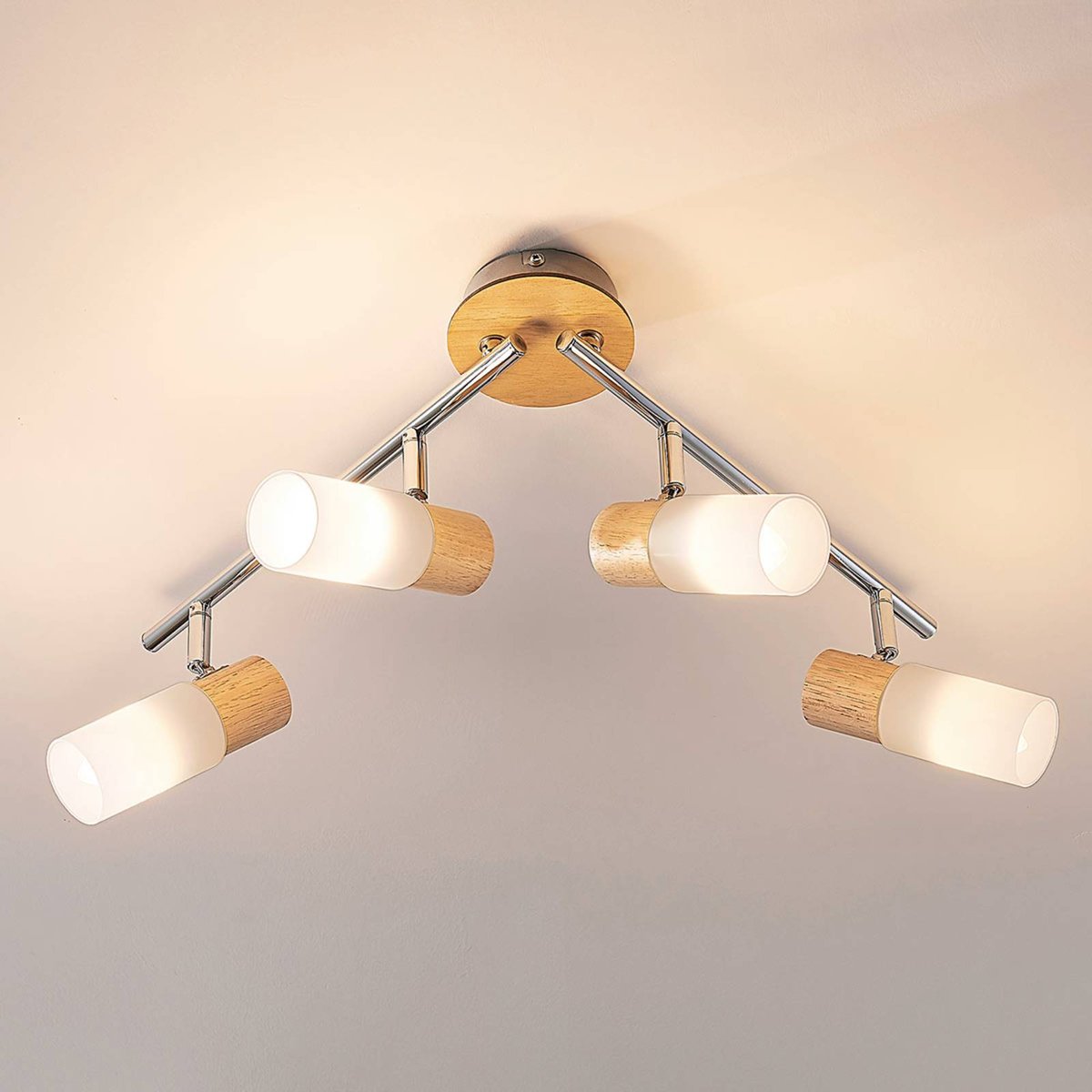 Spot en bois traditionnel, Christoph blanc, bois clair, LINDBY