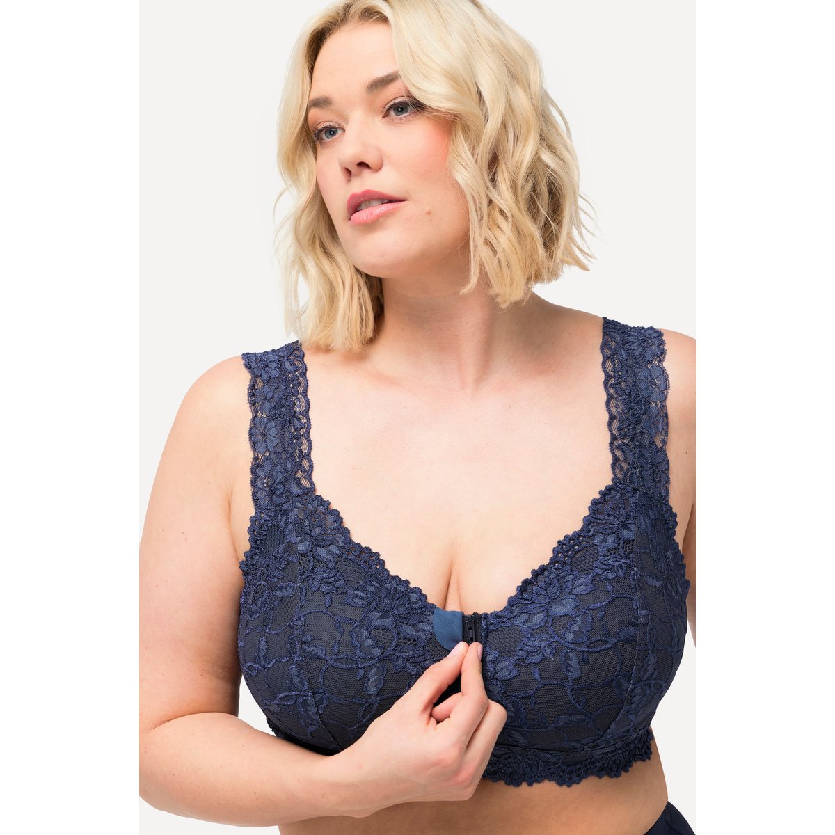Bralette sans armatures. Fermeture zippée bleu nuit, ULLA POPKEN