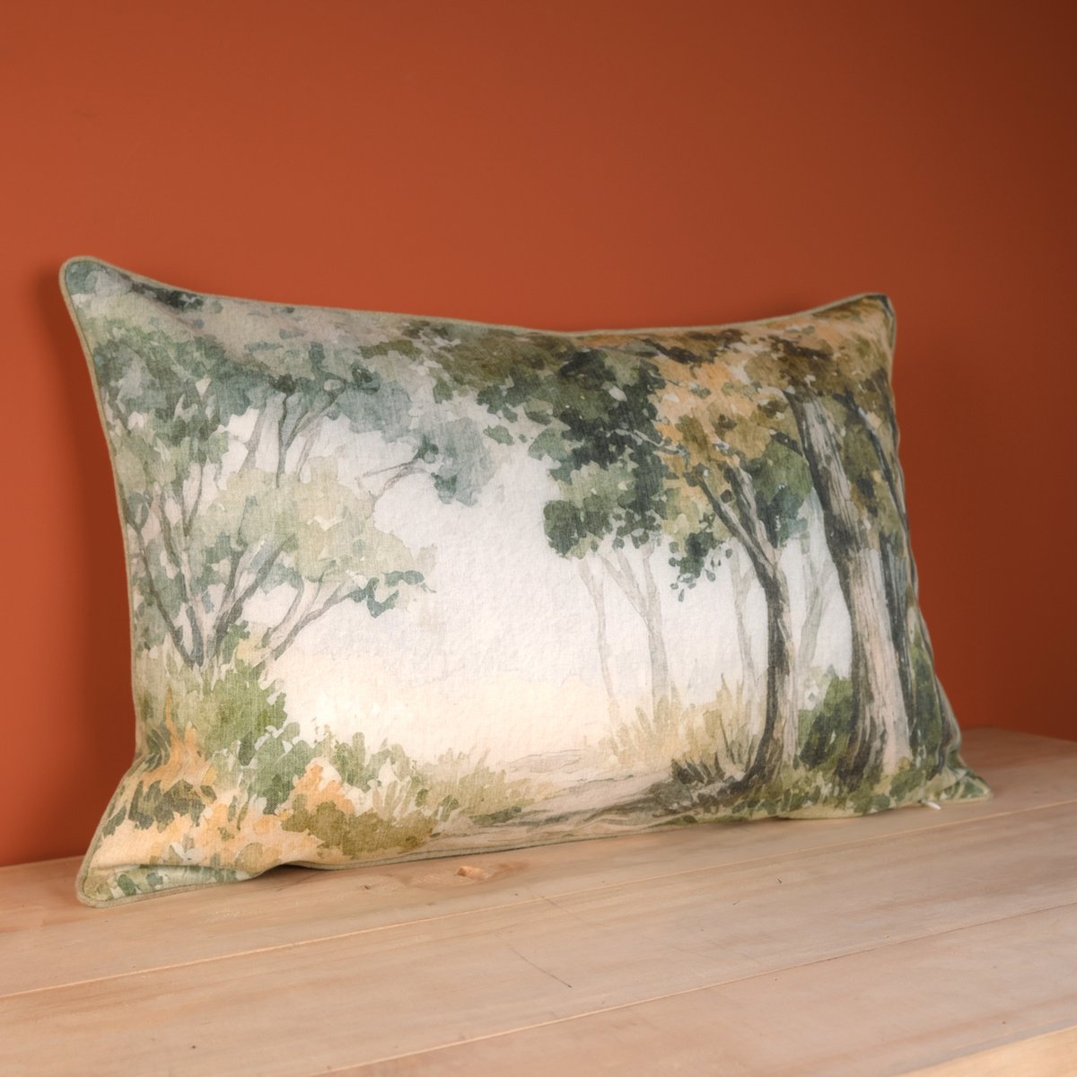 Coussin motif aquarelle forêt - QABANE vert, HOME MAISON