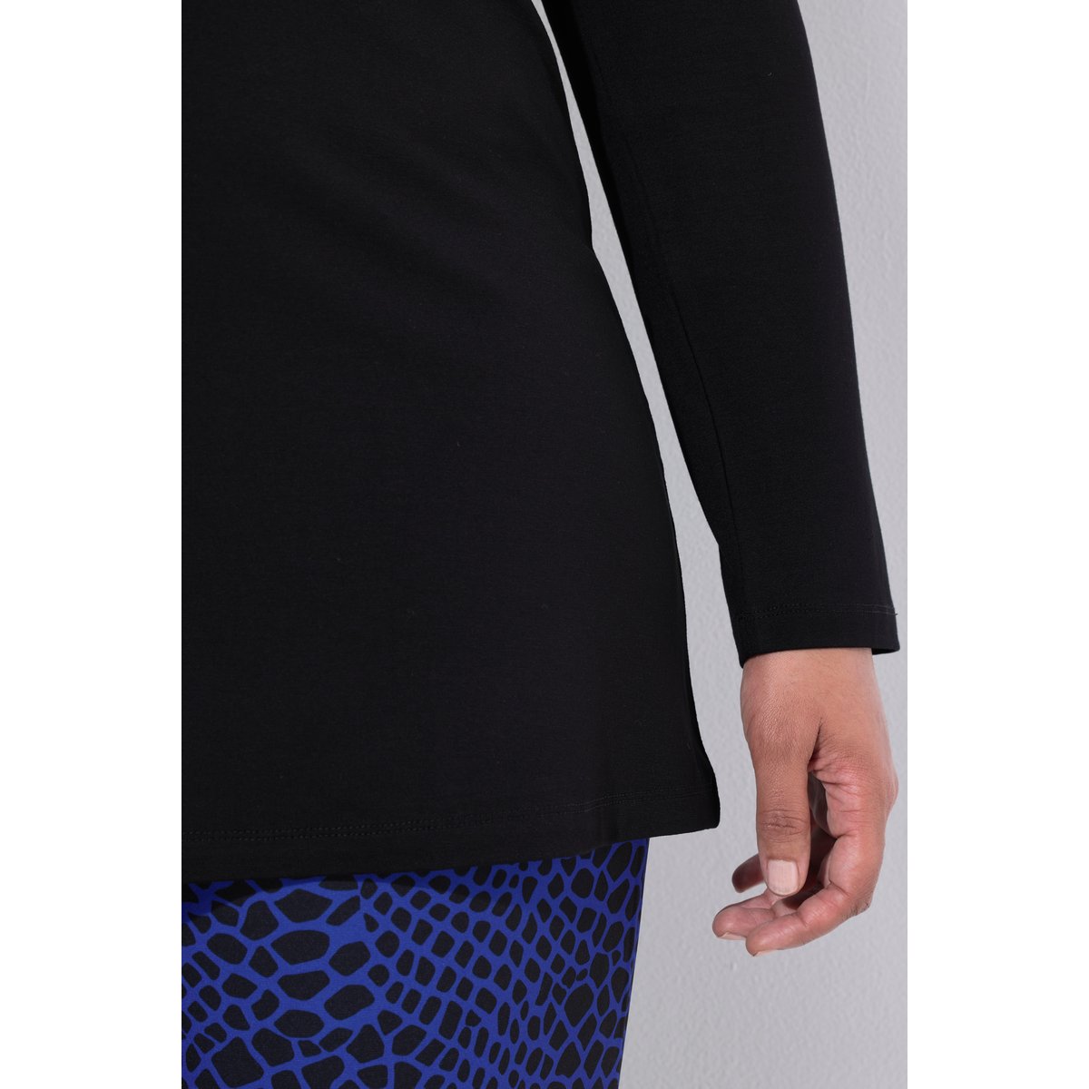 T-shirt long noir, ULLA POPKEN