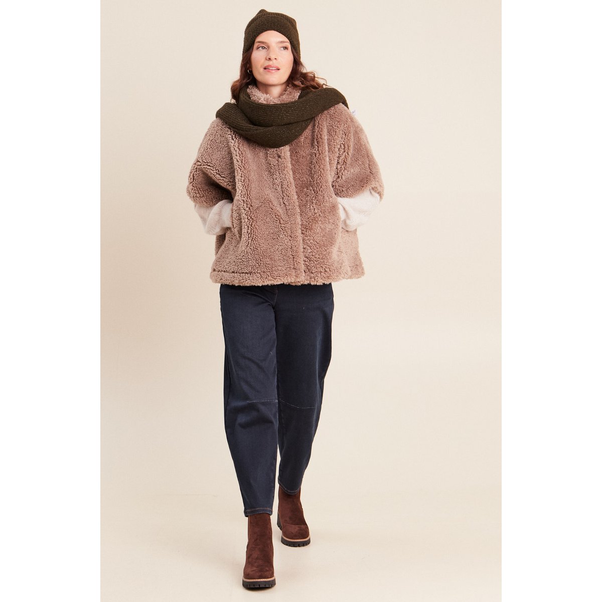 Poncho taupe, BREAL