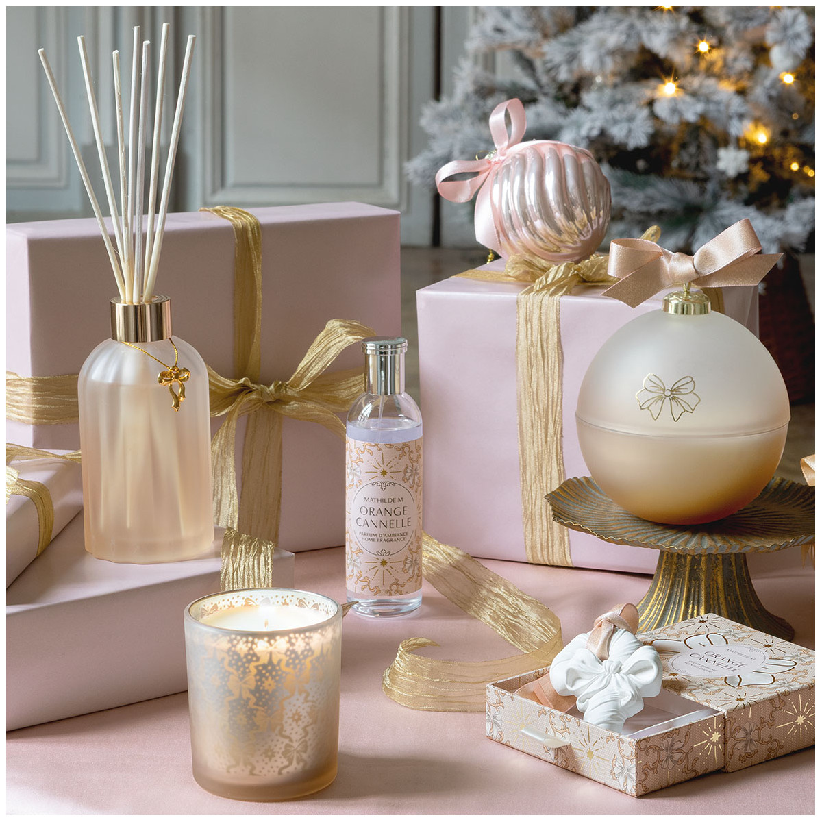 Bougie 160 g parfum Orange Cannelle RUBANS DE FÊTE orange, MATHILDE M