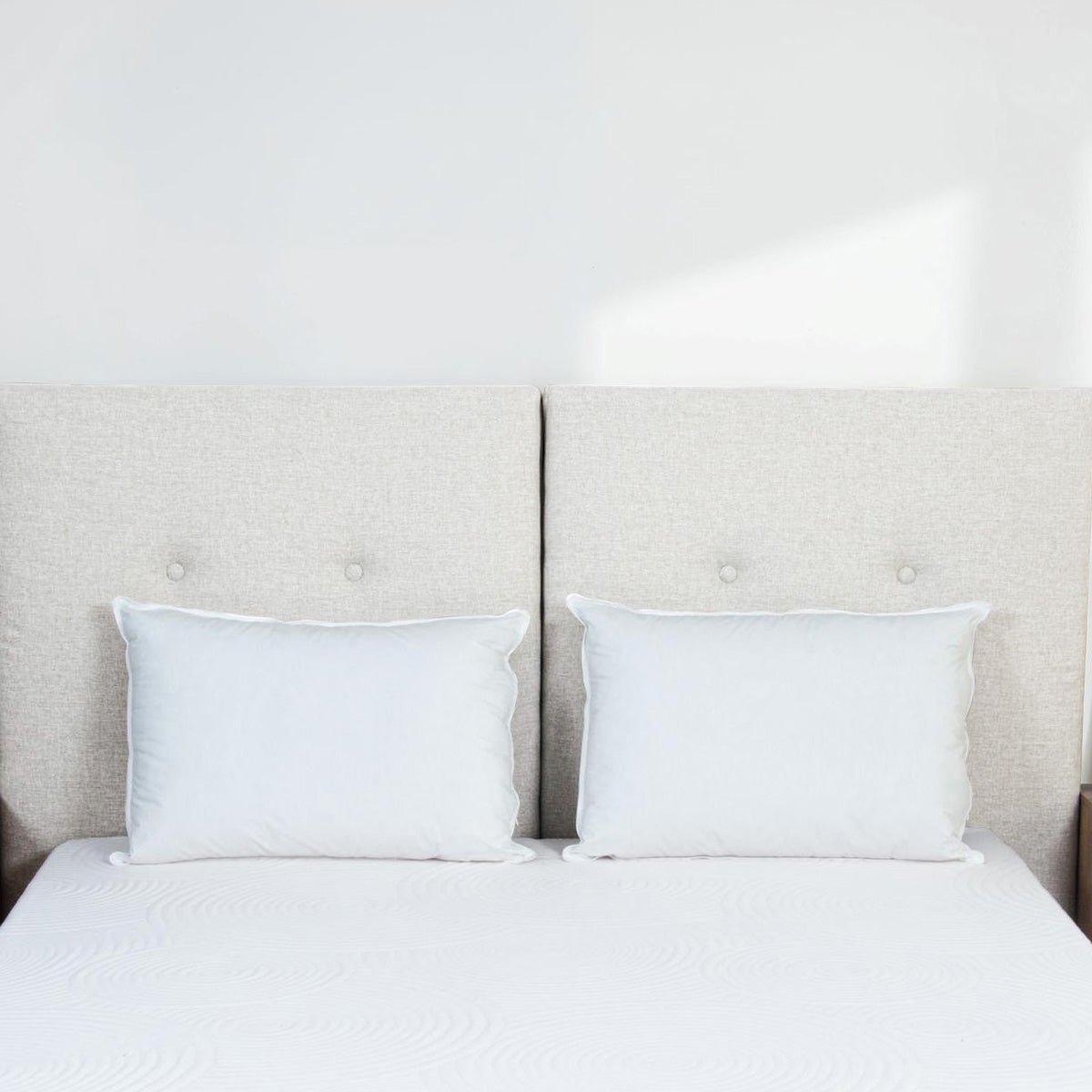 Lot de 4 oreillers Luxotel 45x70 cm Fibres creuses polyester blanc, BELLECOUR