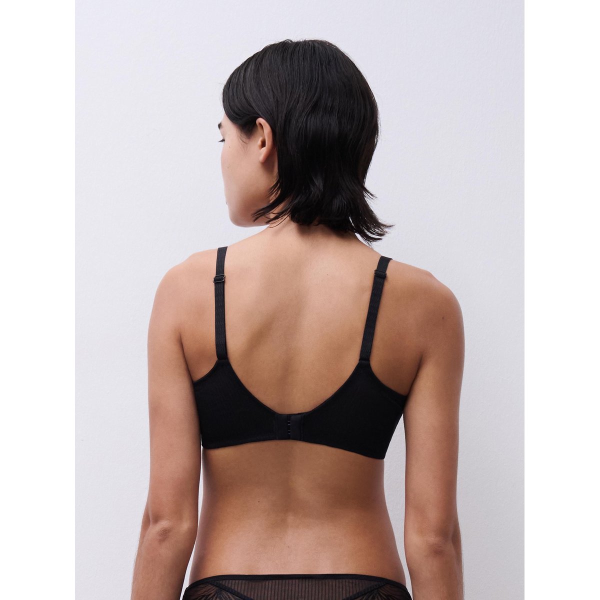Soutien-gorge coques sans armature maintien LEGEND noir, CHANTELLE