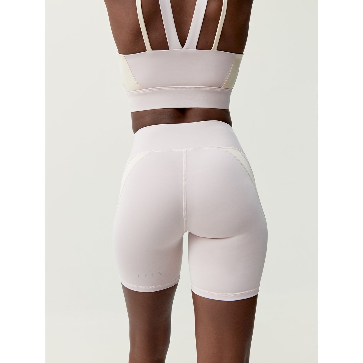 Short Moulant de Sport Performance LATIKA rose, BORN