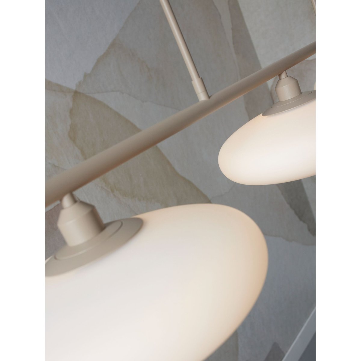 Lampe Suspendue Verre SAPPORO blanc, IT'S ABOUT ROMI