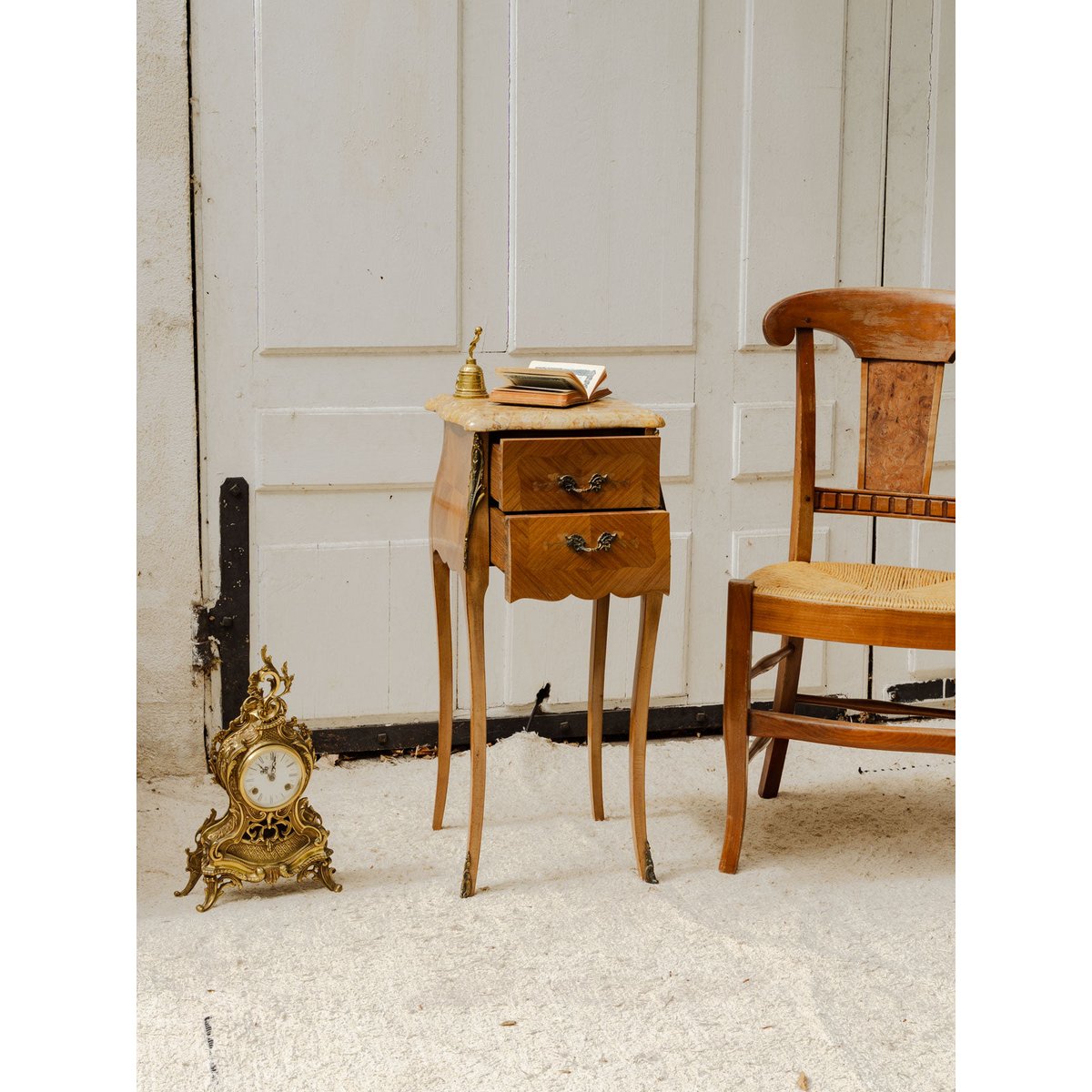Meuble d'appoint en bois et marbre Francine N°962 - Bon état bois foncé, DEBONGOUT