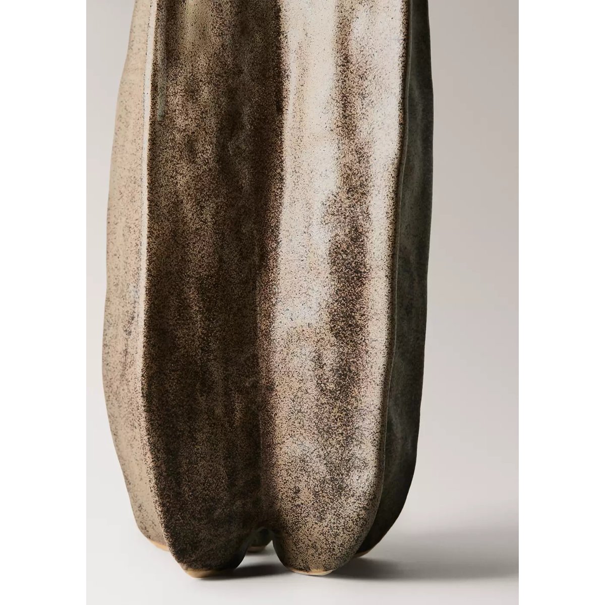 Grand vase en grès organique marron, MANGO HOME