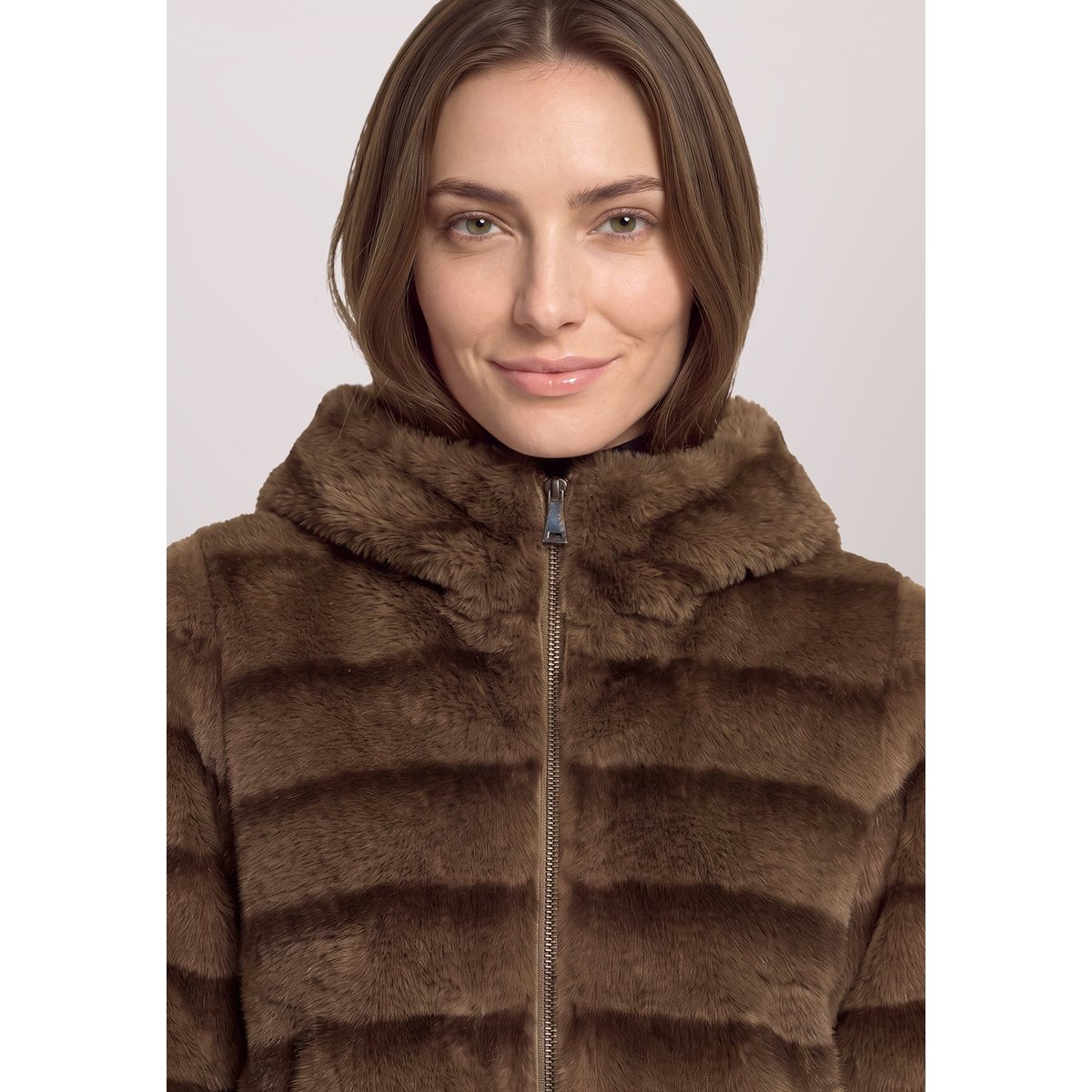 Veste en peluche à capuche taupe/marron, BETTY BARCLAY