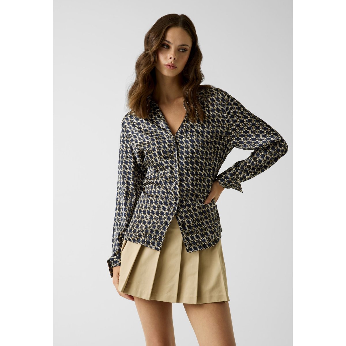 Chemise En Satin noir multi, GUESS