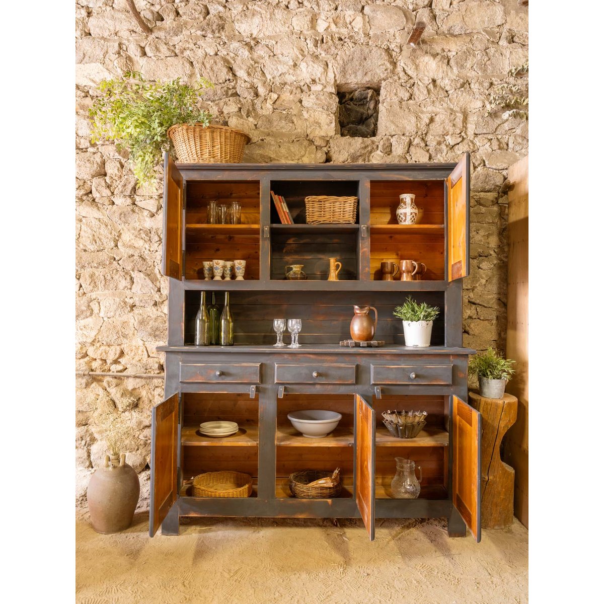 Grand buffet à deux corps en bois noir Gilbert N°1866 - Bon état noir, DEBONGOUT