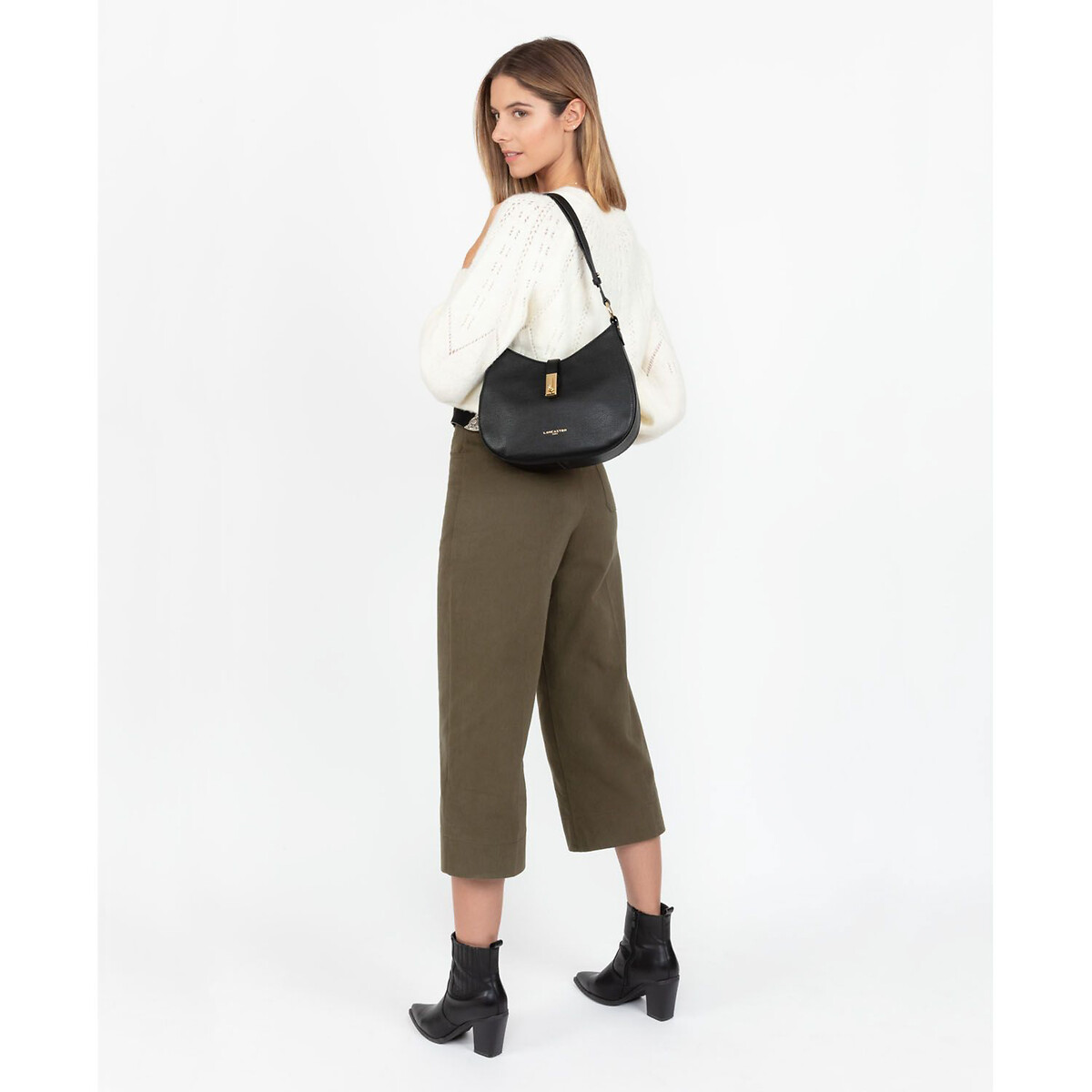 Foulonné Milano Shoulder Bag in Leather black, LANCASTER