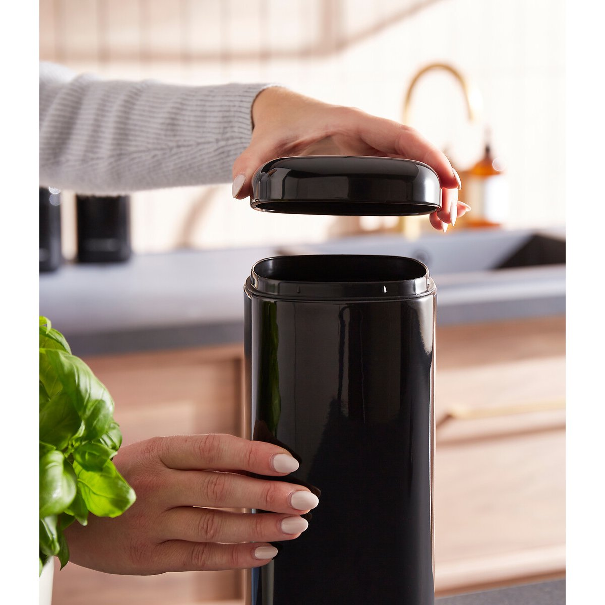 Set of 2 Equip Large Storage Canisters black, MORPHY RICHARDS