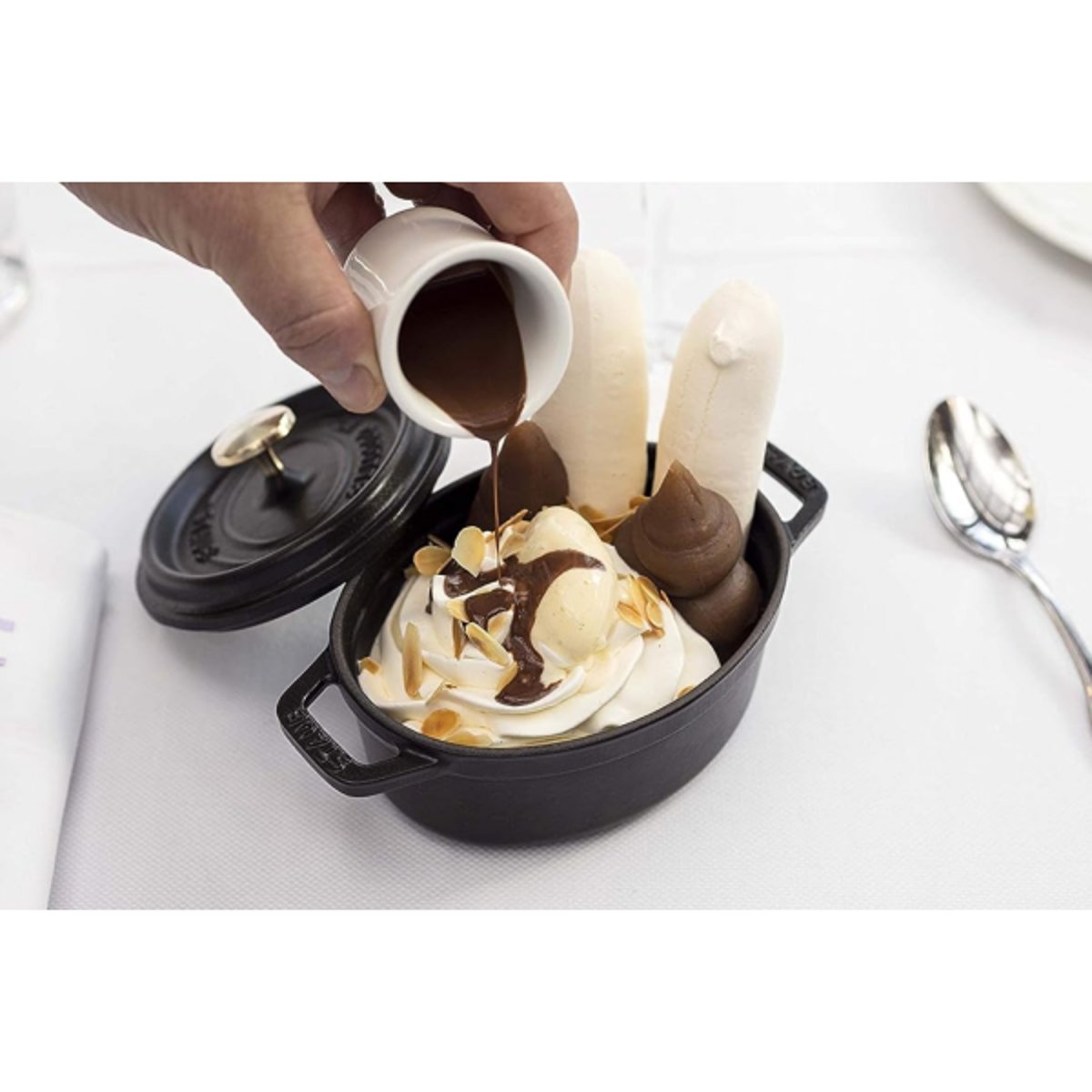 Mini cocotte ronde en fonte 10 cm noir, STAUB