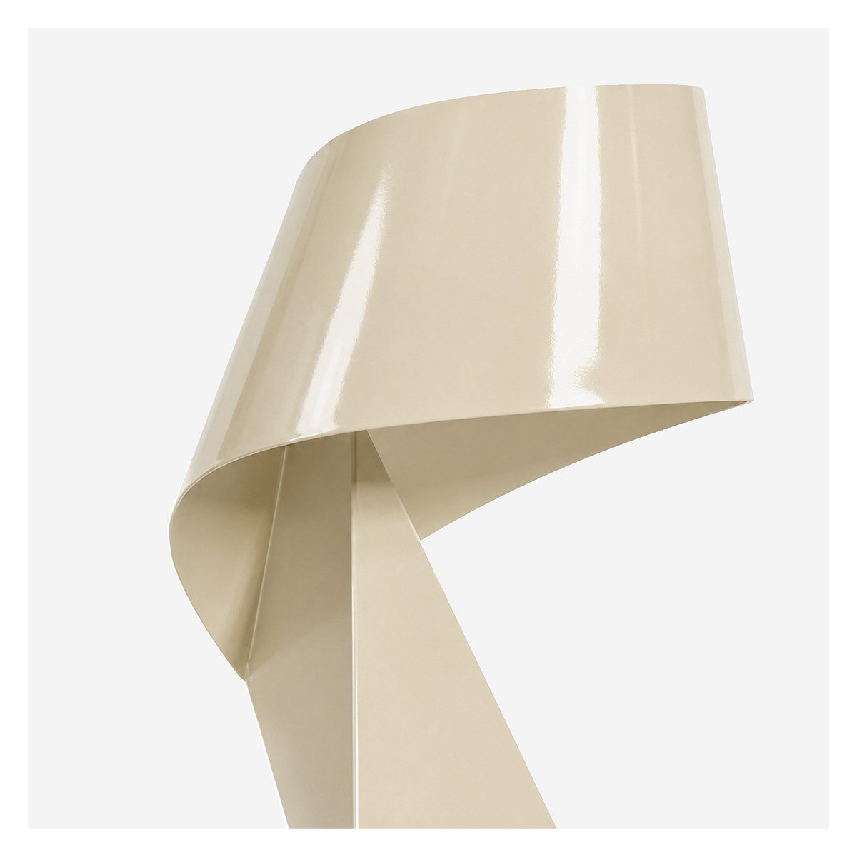Lampe de table en métal RIBBON beige, HABITAT