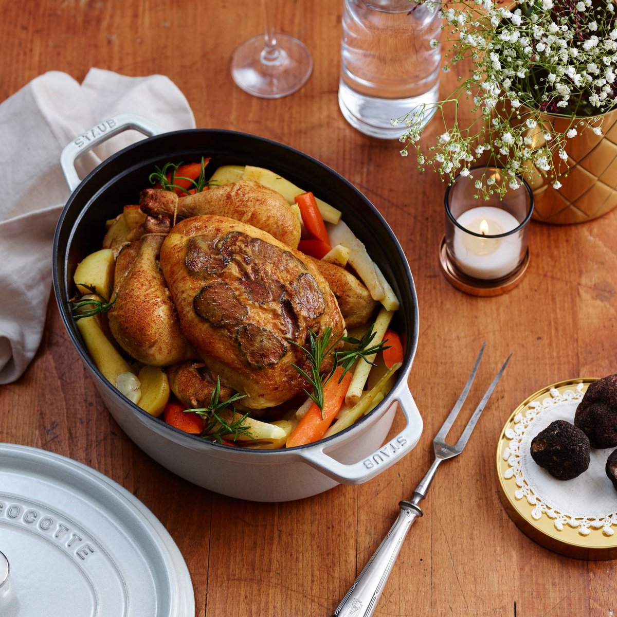 Cocotte ovale 29 cm Truffe blanche truffe blanche, STAUB