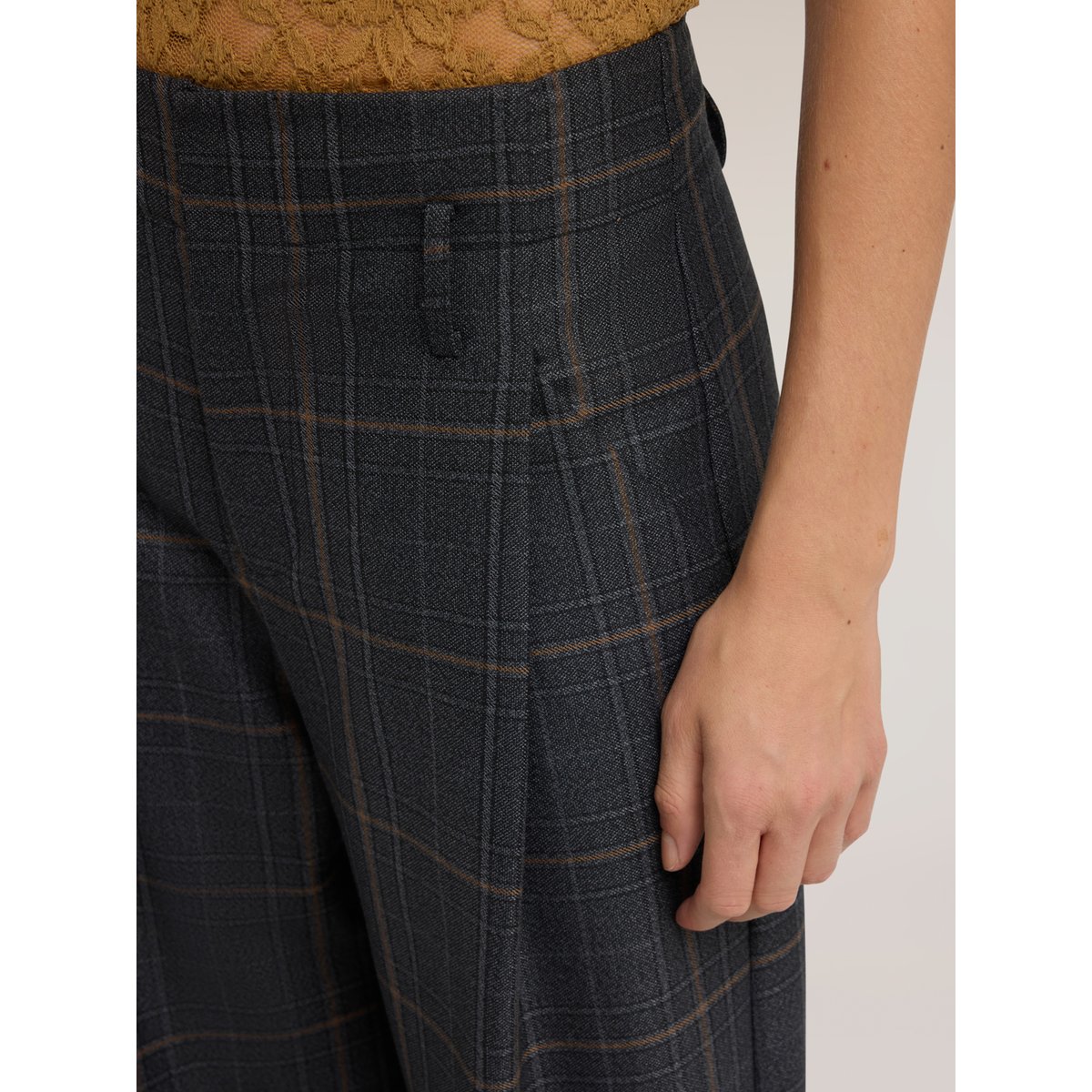 Pantalon palazzo taille haute à motif carreaux gris, MOTIVI