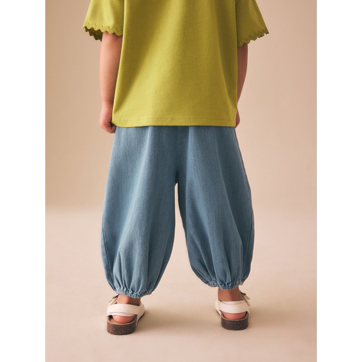 Pantalon à enfiler avec ourlets élastiques jean bleu moyen, NEXT