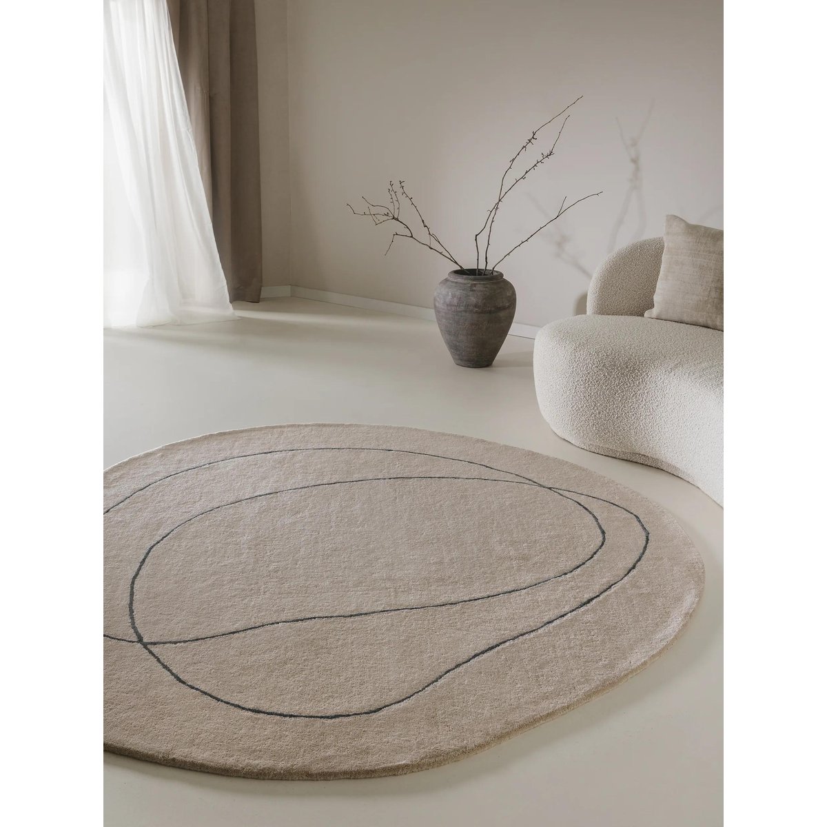 Tapis de laine tufté main SHAPE crème, BENUTA