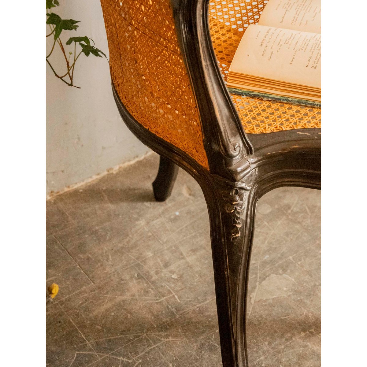 Fauteuil ancien en cannage Ernest N°1583 - Bon état bois clair, DEBONGOUT