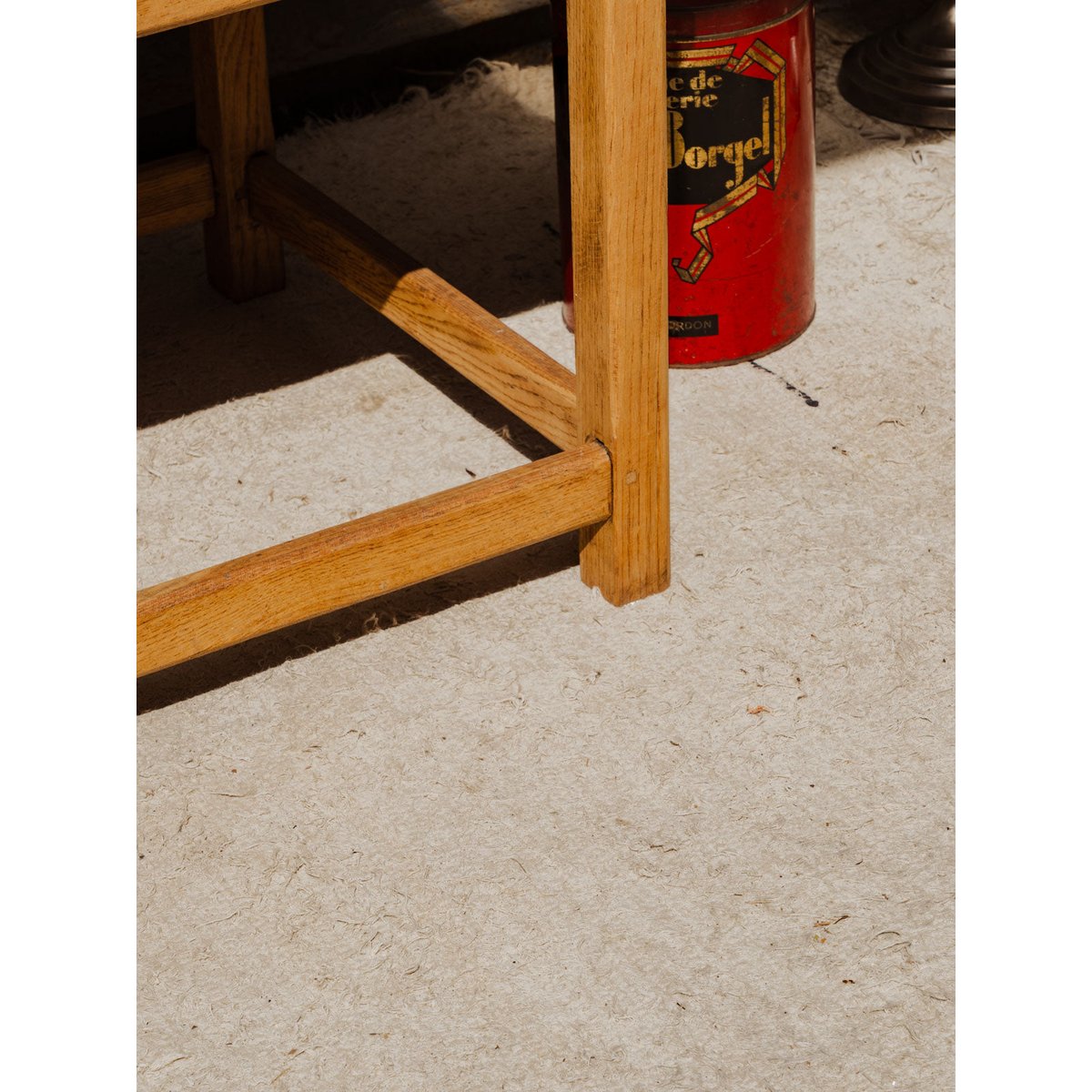 Table basse en bois Léonie N°1127 - Bon état bois clair, DEBONGOUT