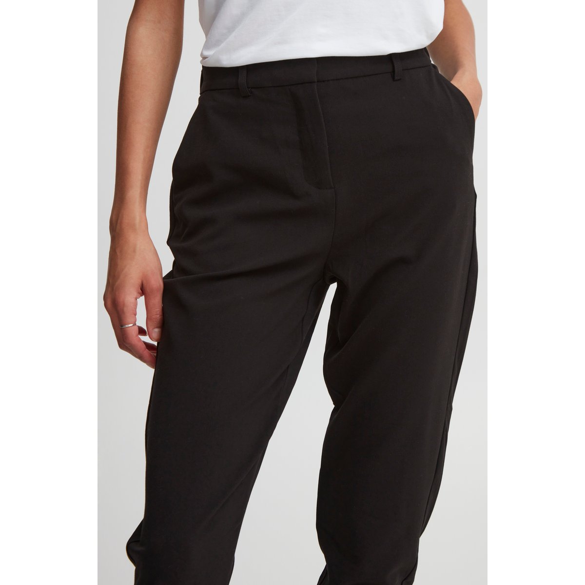 Pantalon de costume noir, B.YOUNG