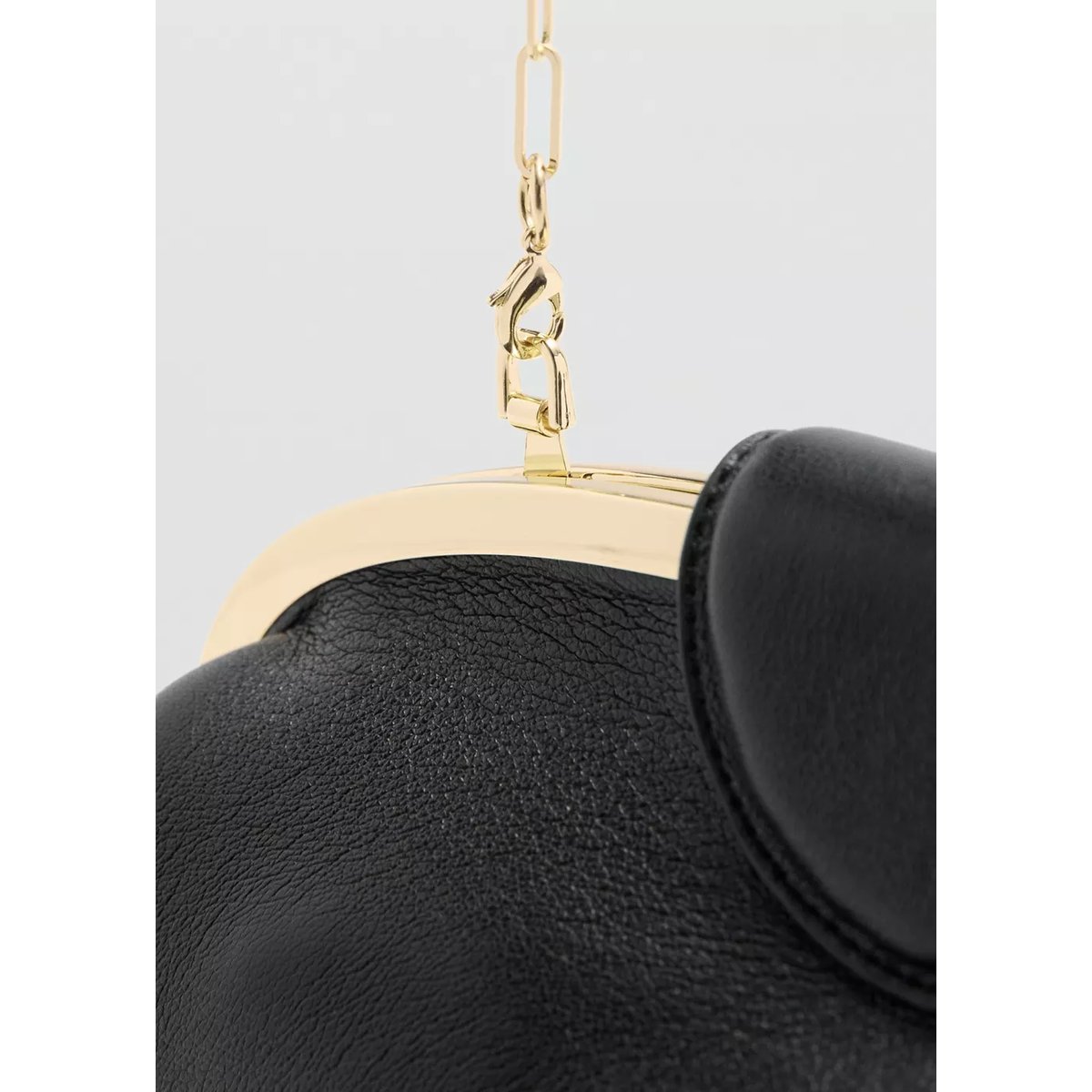 Petit sac pochette détails métalliques noir, MANGO