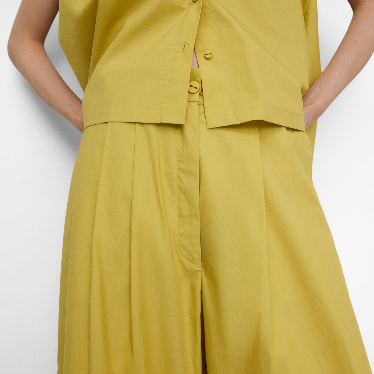 Pantalon à double pince en coton biologique vert pistache, ADOLFO DOMINGUEZ