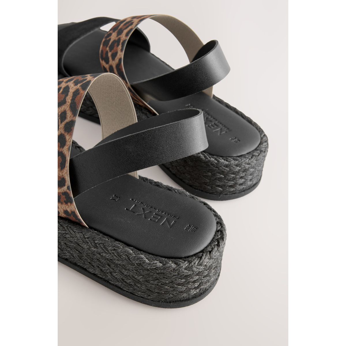Sandales en raphia cuir imprimé animal leopad, NEXT