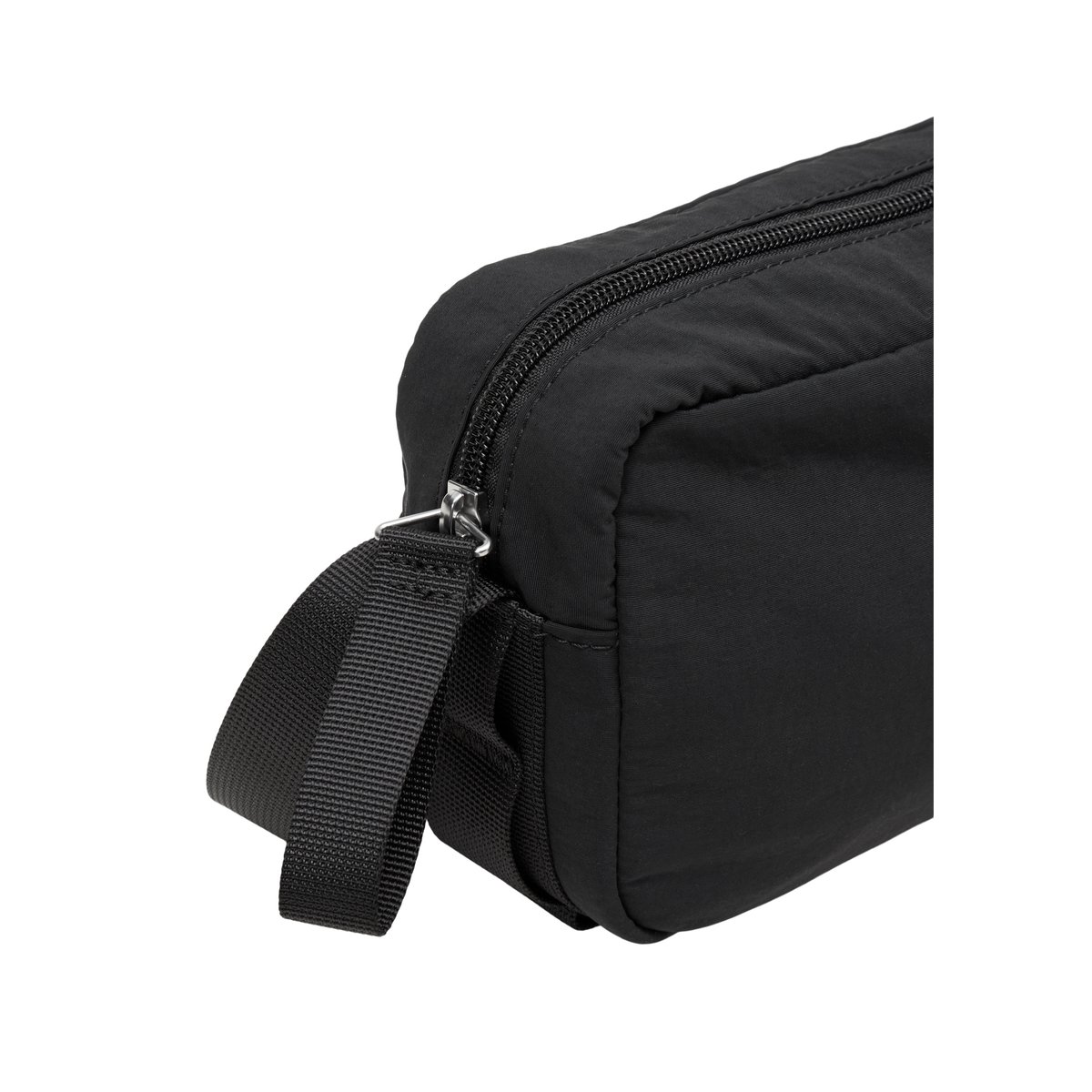 Sac à bandoulière modèle Lima petit format en nylon recyclé noir, MARC O'POLO