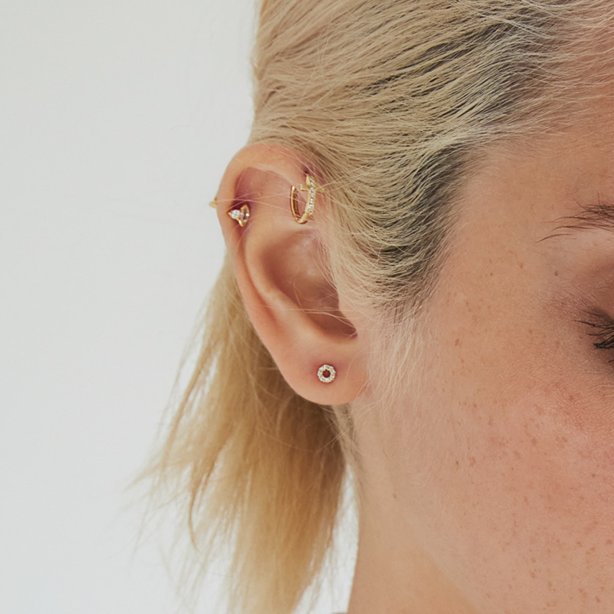 Puces d'oreilles dorées à l'or fin SAMY or, CAROLINE NAJMAN
