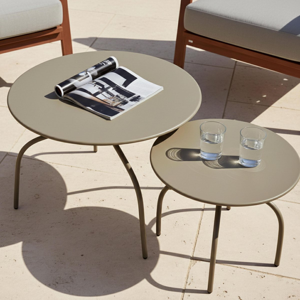 Lot de 2 tables basses gigognes de jardin rondes en métal 60x40 cm et 40x36 cm, VENISE taupe, OVIALA