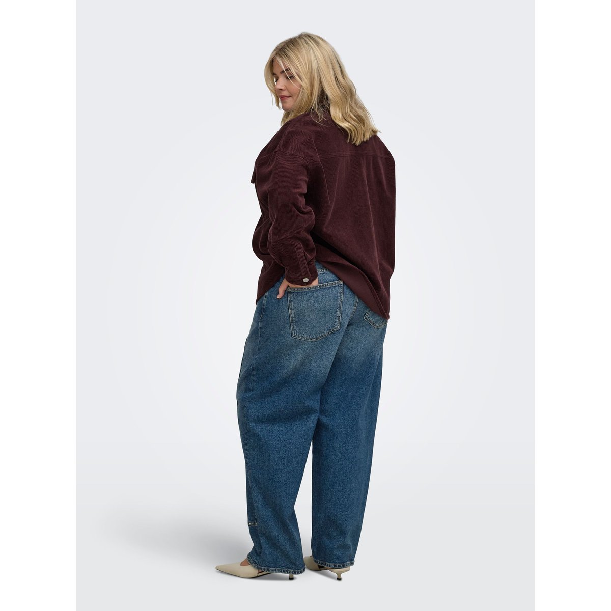 Jeans En Tonneau dark blue denim, ONLY CARMAKOMA