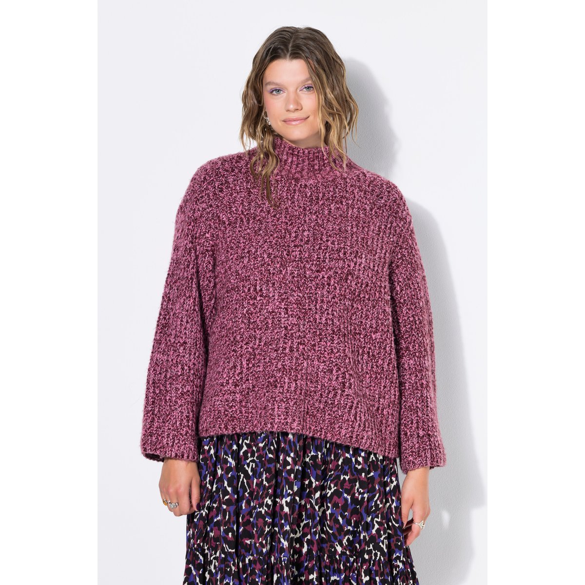 Pull oversize, maille côtelée, col montant mûres, STUDIO UNTOLD