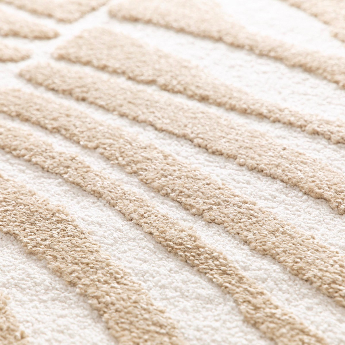 Tapis à relief doux moderne DESIGN LEAVES beige, THE DECO FACTORY