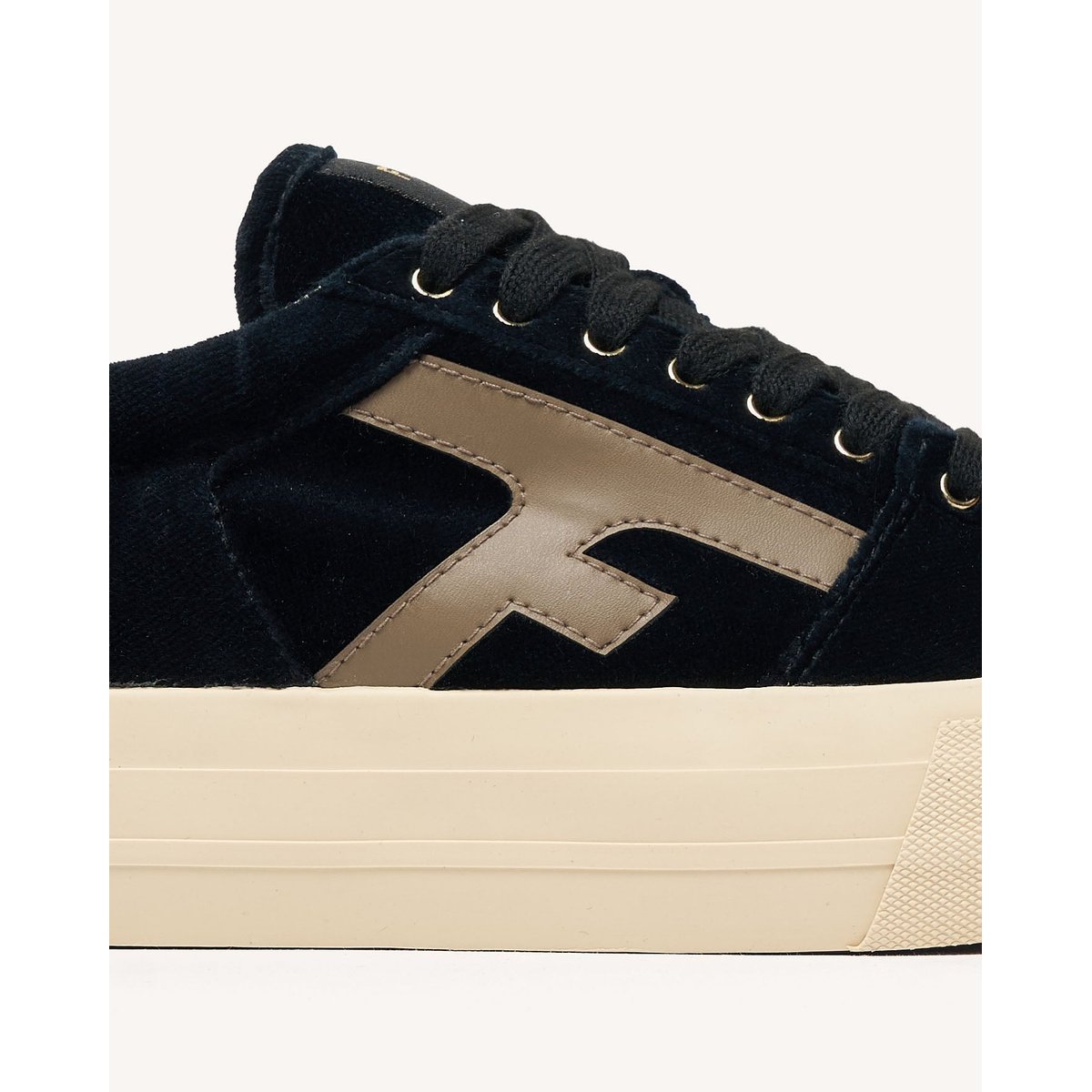 Tennis basses plateforme en velours noir, FAGUO