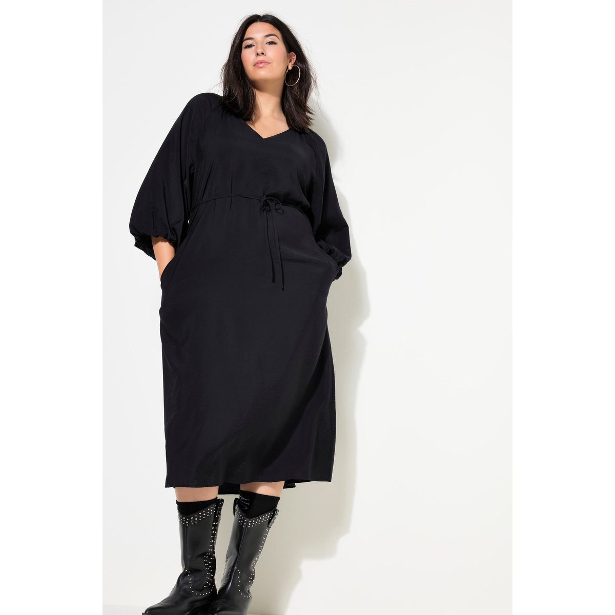 Robe maxi, coupe évasée, manches 3/4 ballon noir, STUDIO UNTOLD