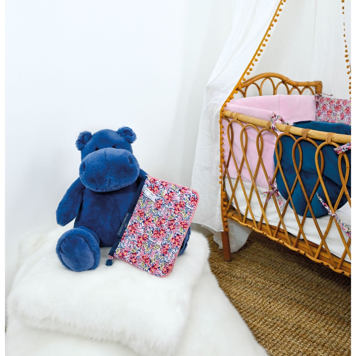 Protège carnet de santé bleu, DOUDOU ET COMPAGNIE