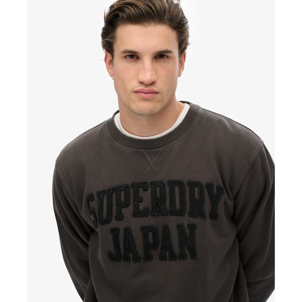 Sweatshirt Vintage Athletic Tonal Col Rond noir délavé, SUPERDRY