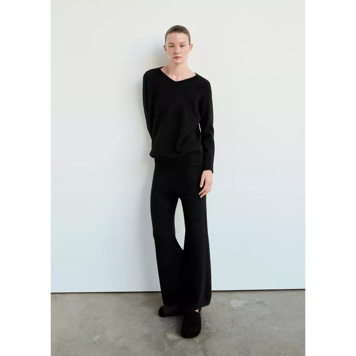 Pull de pyjama en maille à col V noir, MANGO
